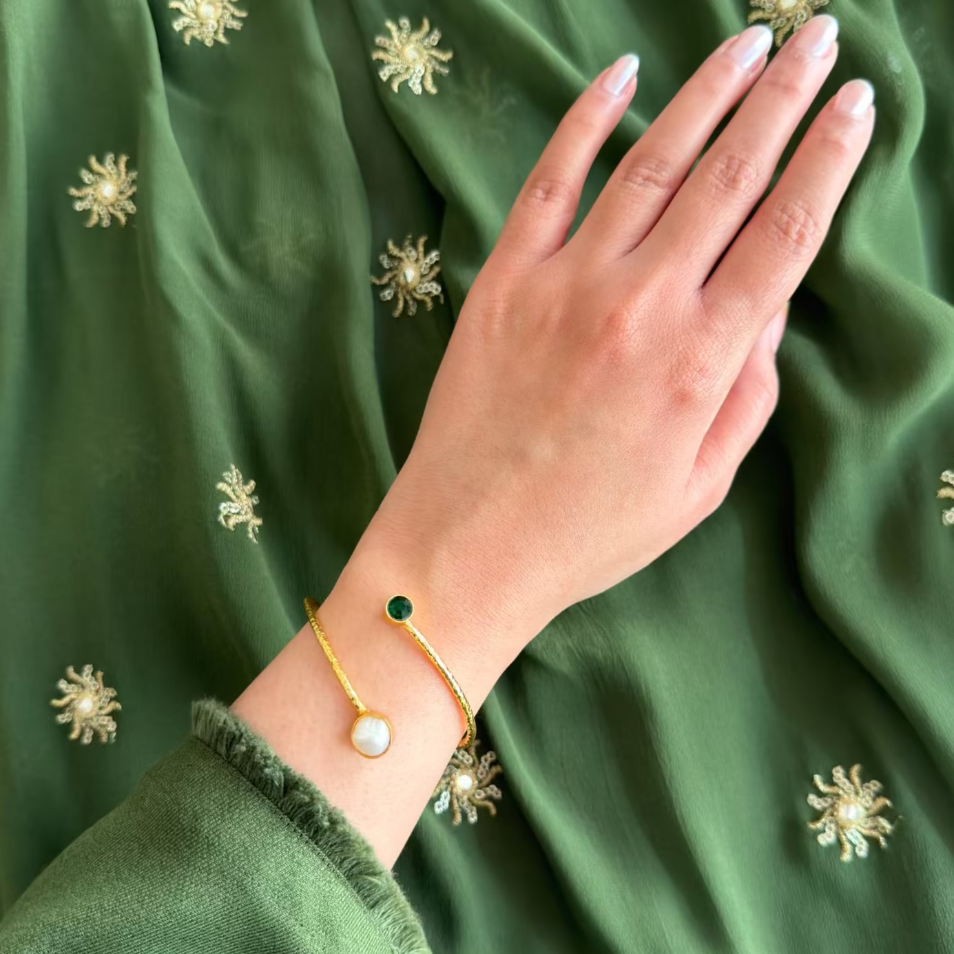 Seher Cuff - Green