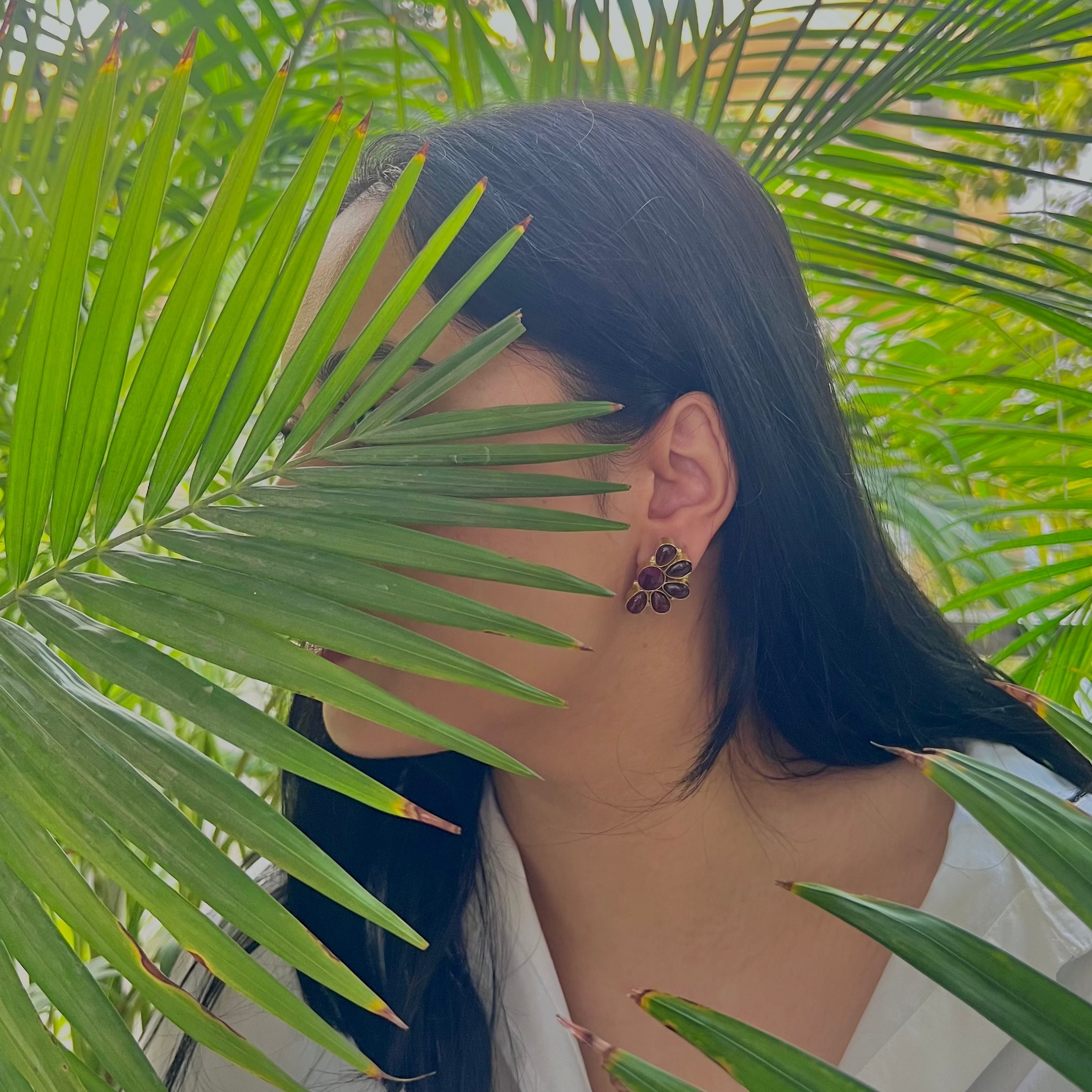 Jugni Earrings - Red Onyx